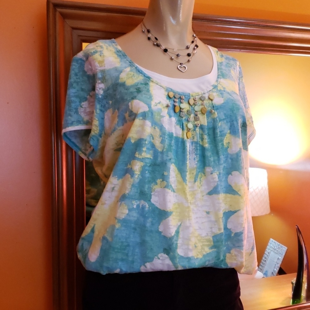 Ruby Rd. Short sleeve top